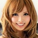 加藤莉娜的公开人物肖像