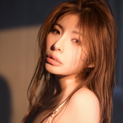 神木麗的公开人物肖像