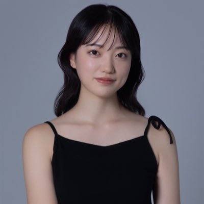 辻井穗乃果的公开人物肖像