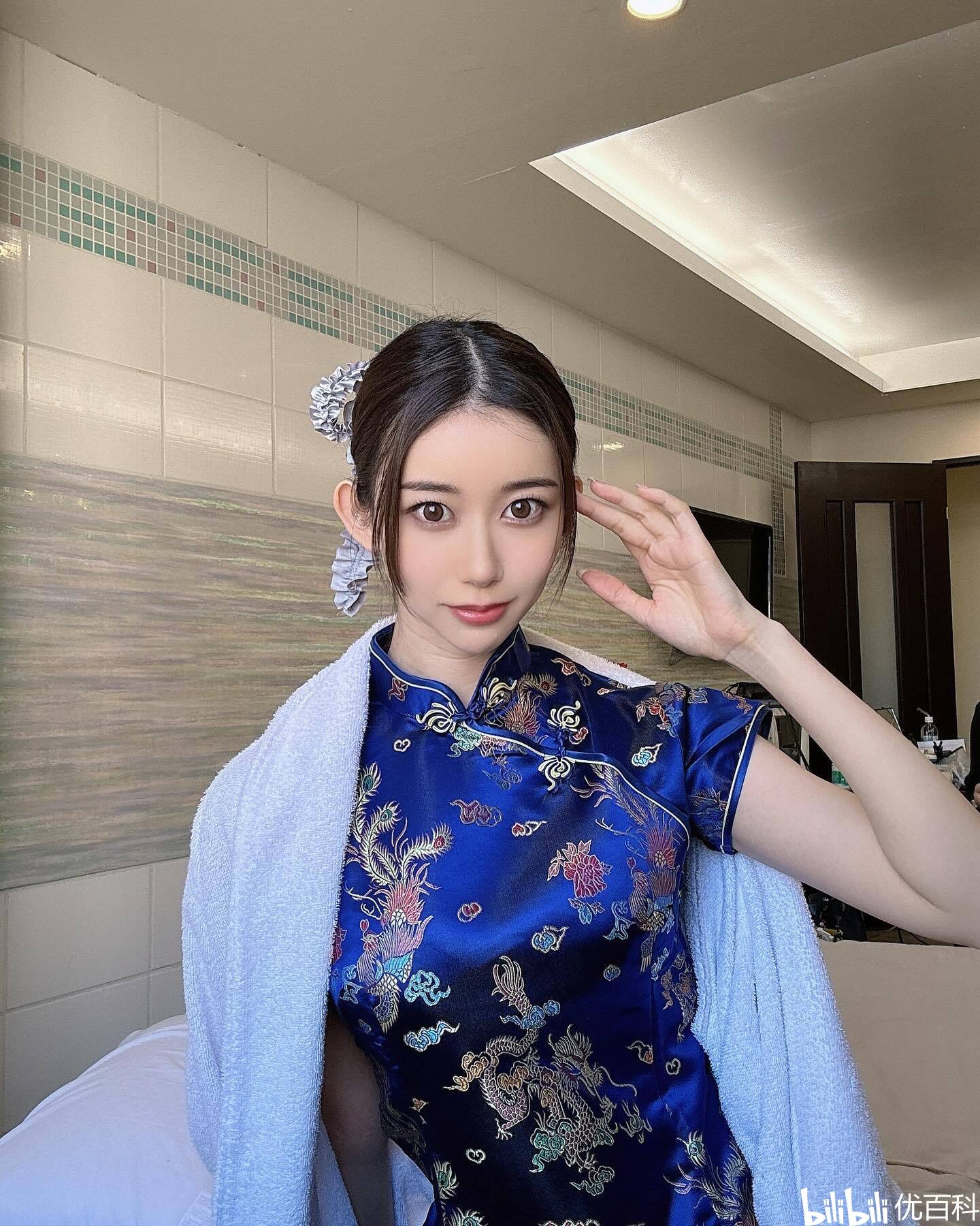 黒川すみれ